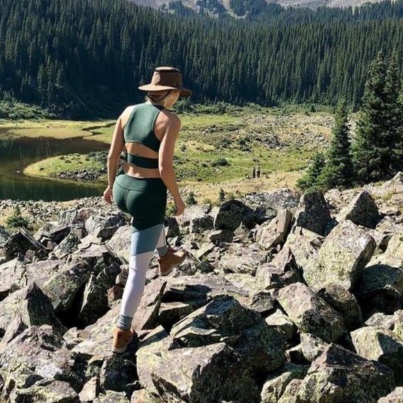 ❌SOLD❌ Outdoor Voices 7/8 Springs Leggings - Picture 6 of 8